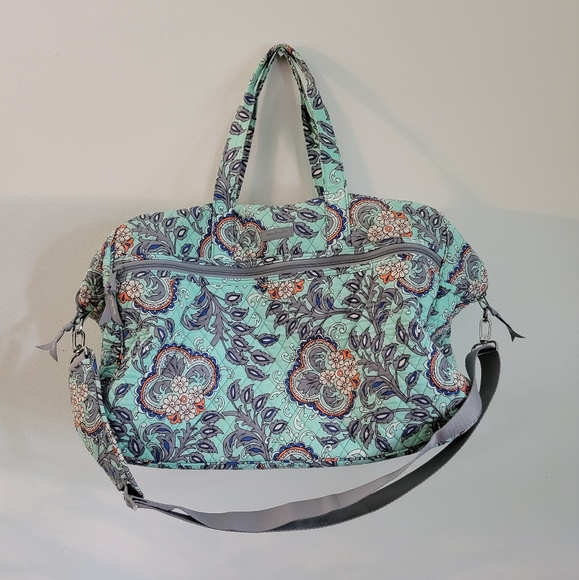 Vera Bradley Handbags - Vera Bradley Large Travel Duffle